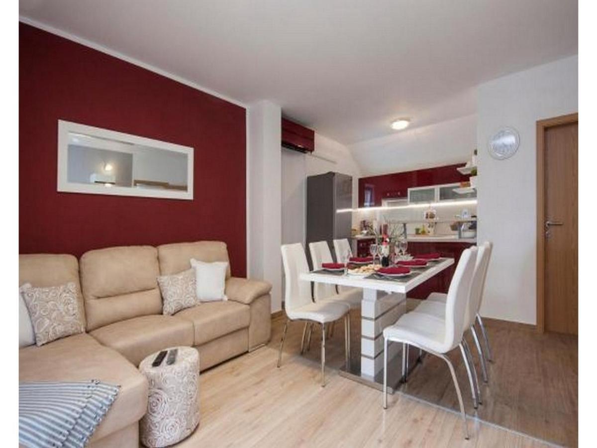 Apartment Dar Murter Esterno foto