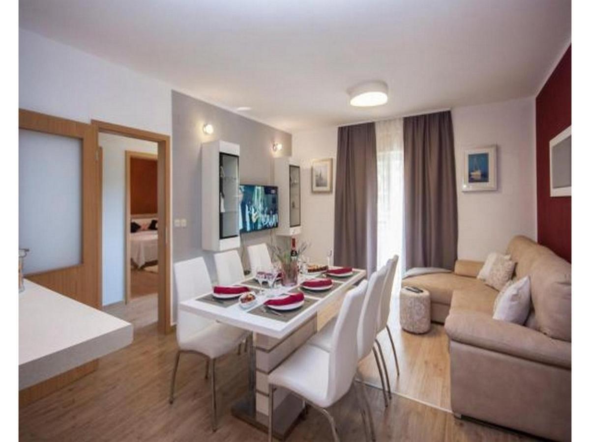 Apartment Dar Murter Esterno foto